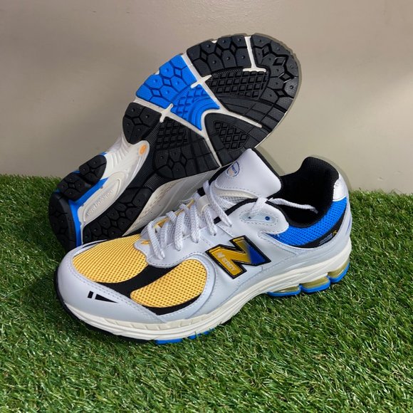 New Balance 2002R \
